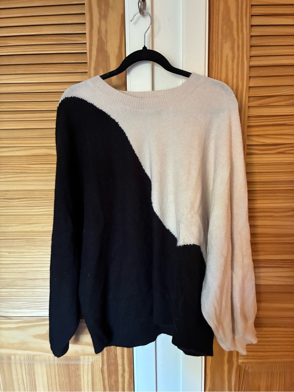 Colorblock Crewneck Sweater - Black & Cream fits like large
